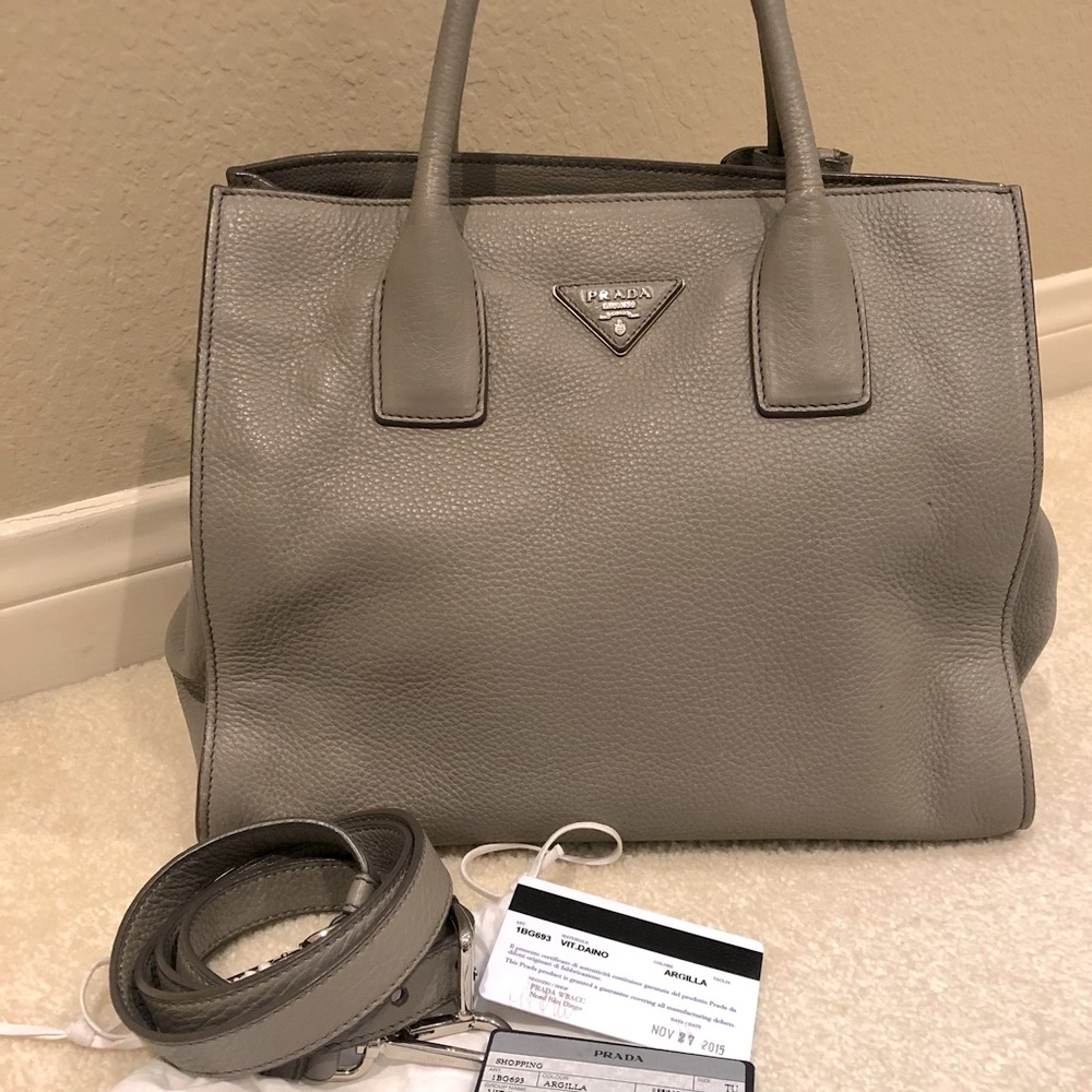 PRADA Argilla Vitello Diano Leather Tote. 1BG693
